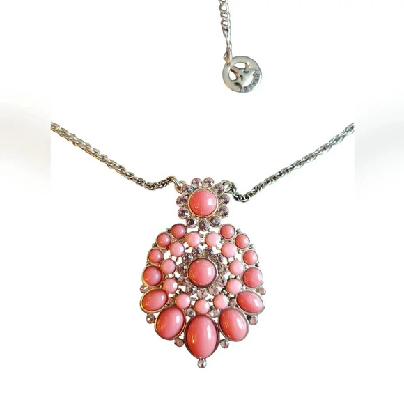 Vintage Crown Trifari salmon cabochon choker necklace - Picture 2 of 3